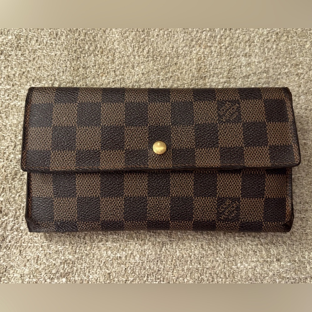 Vintage Louis Vuitton Damier Sarah Wallet